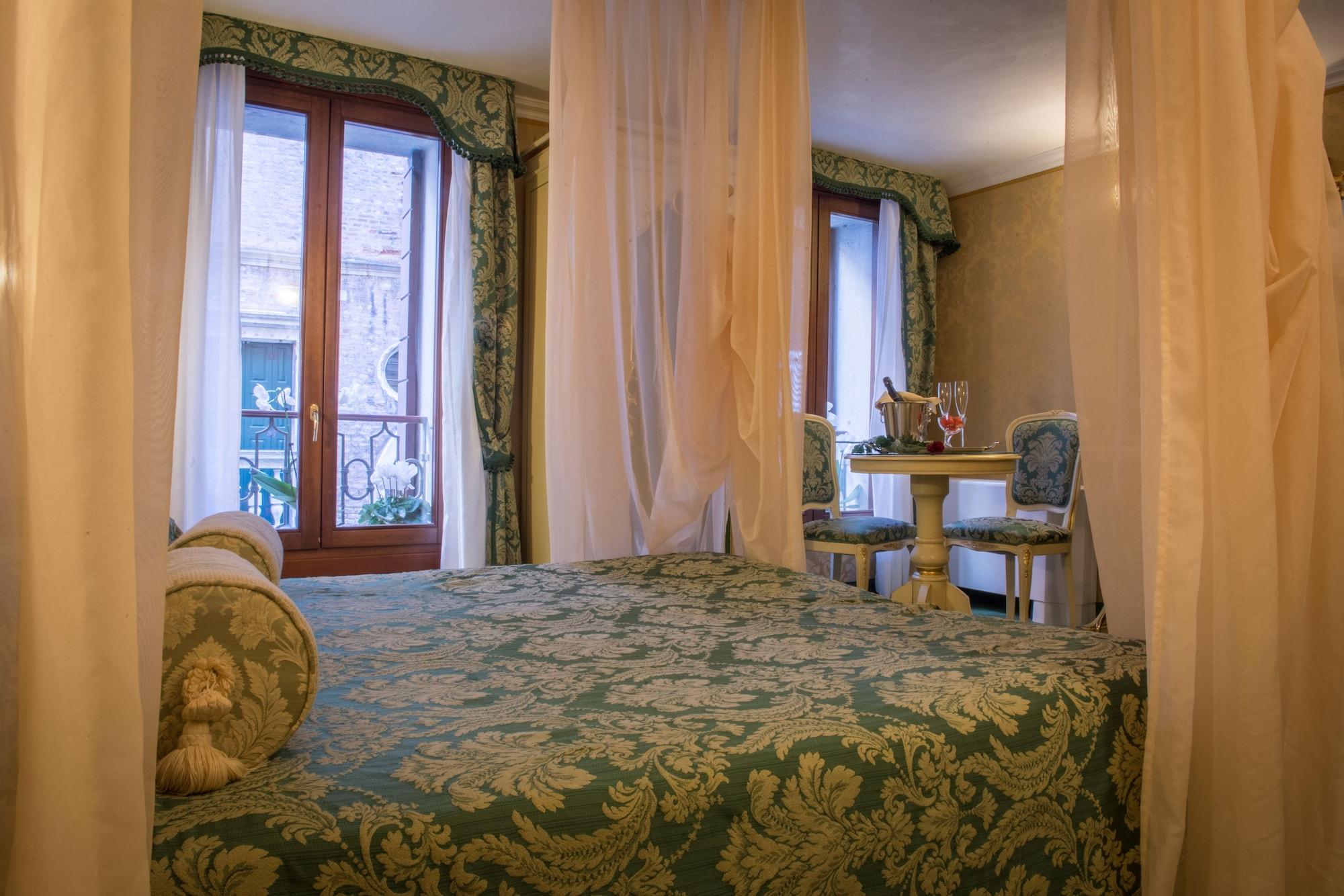 Hotel Becher Venice Ngoại thất bức ảnh