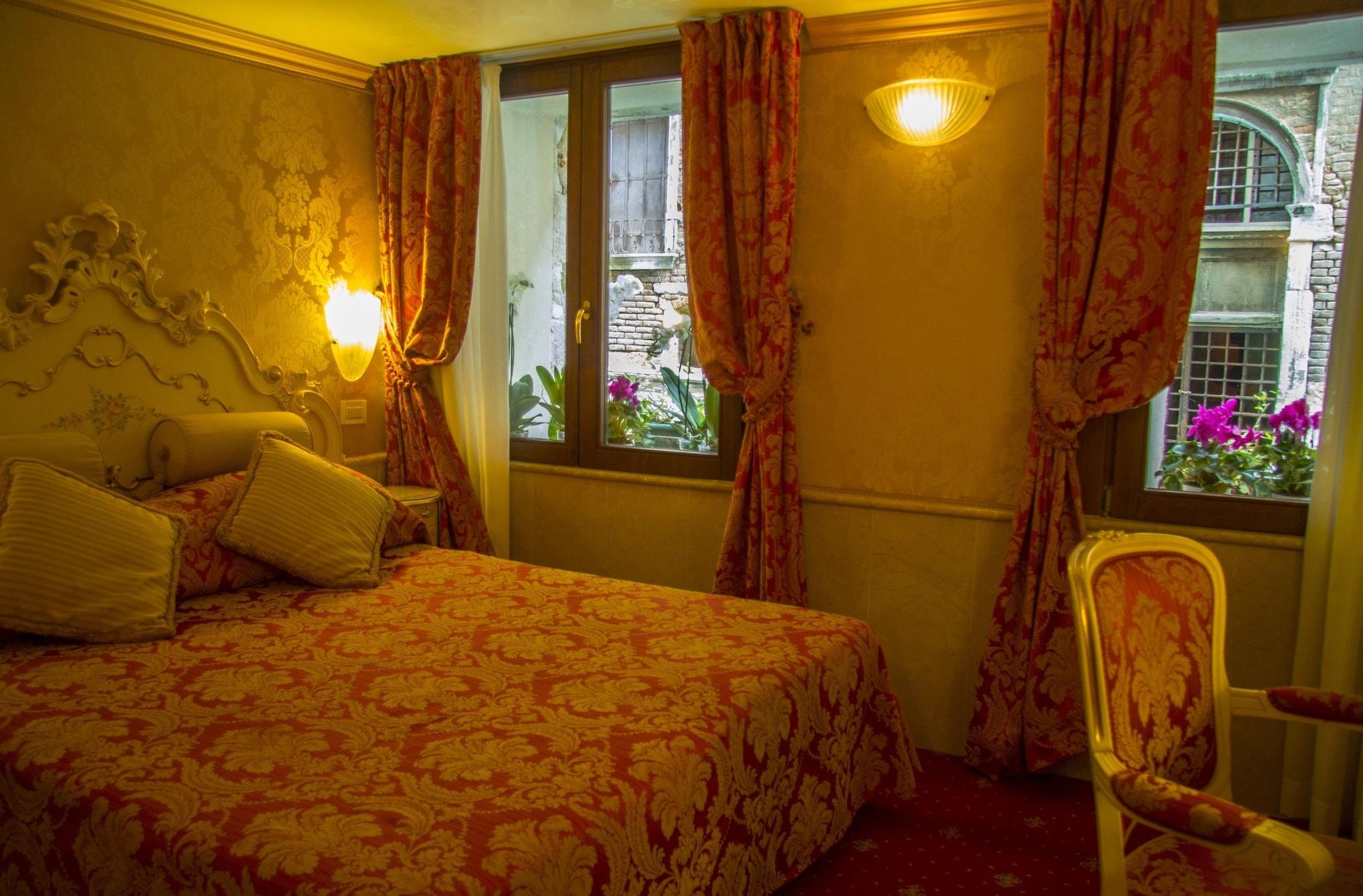 Hotel Becher Venice Ngoại thất bức ảnh